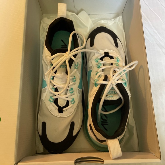 W Air Max 270 React/ Photon Dust/ Aurora Green-White/ Size 6 - Picture 8 of 9